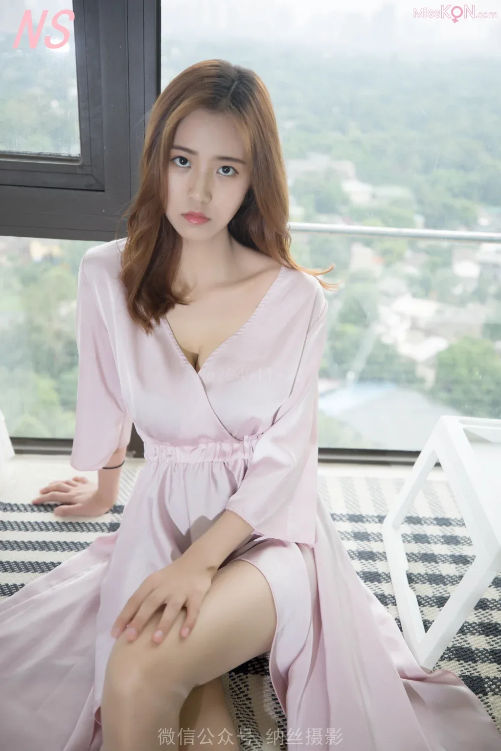 [Ảnh NS] Số 122: Vẻ quyến rũ của người phụ nữ xinh đẹp trong bộ đồ ngủ lạnh lẽo - 10