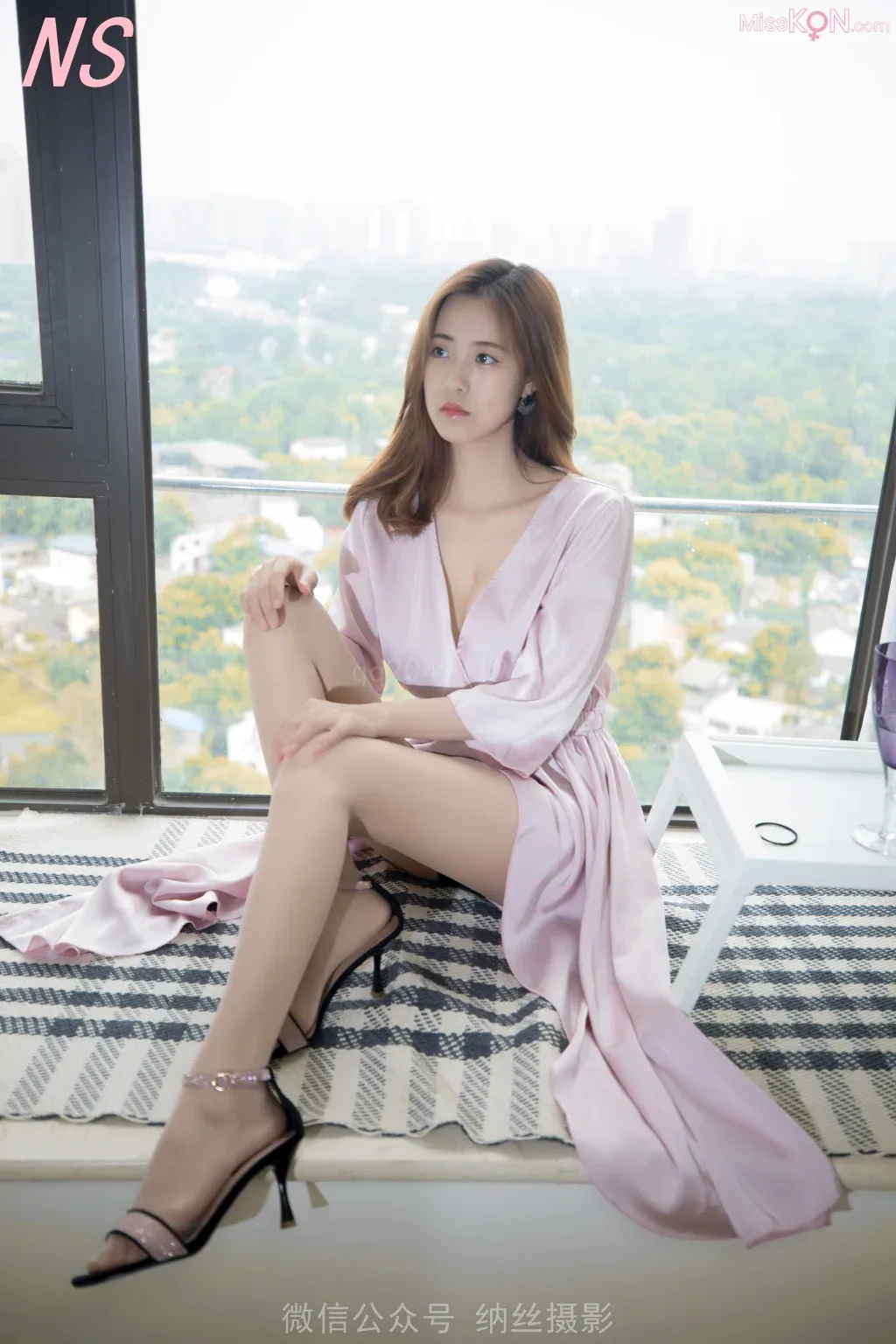 [Ảnh NS] Số 122: Vẻ quyến rũ của người phụ nữ xinh đẹp trong bộ đồ ngủ lạnh lẽo - 7