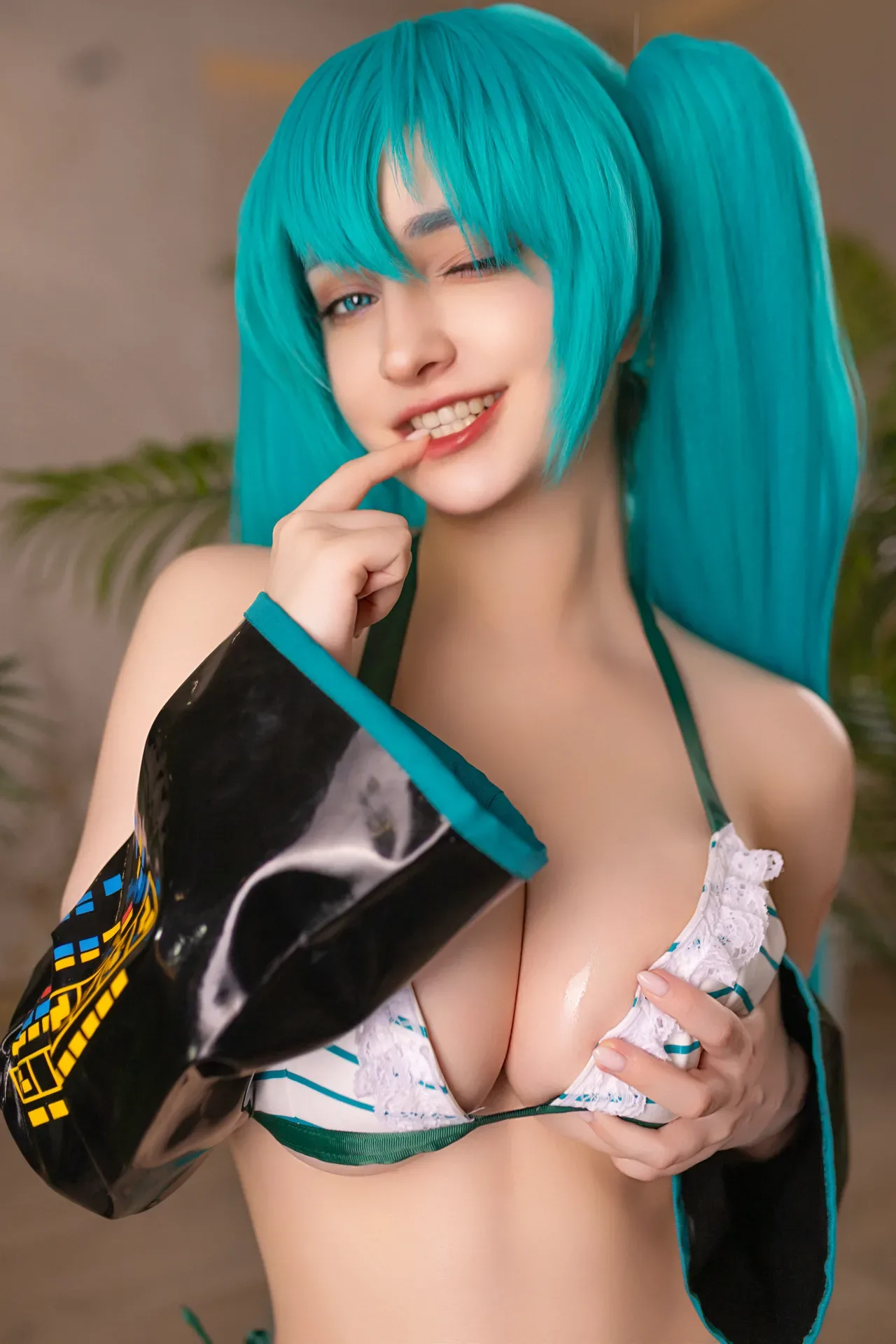 Hologana – Bể bơi Harley - 43