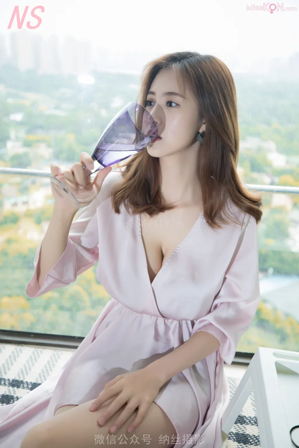 [Ảnh NS] Số 122: Vẻ quyến rũ của người phụ nữ xinh đẹp trong bộ đồ ngủ lạnh lẽo - 6