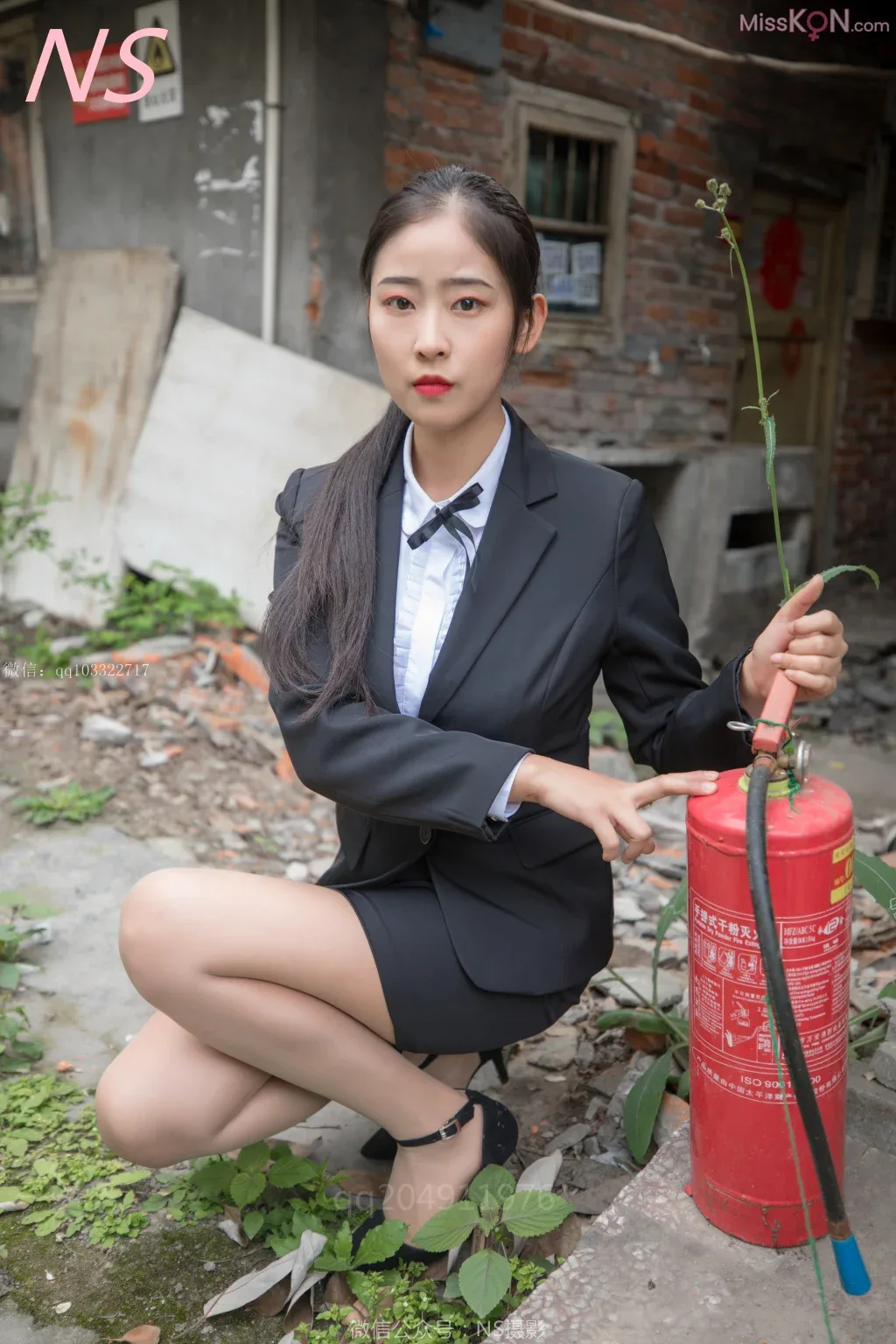 [Ảnh NS] Số 122: Vẻ quyến rũ của người phụ nữ xinh đẹp trong bộ đồ ngủ lạnh lẽo - 32