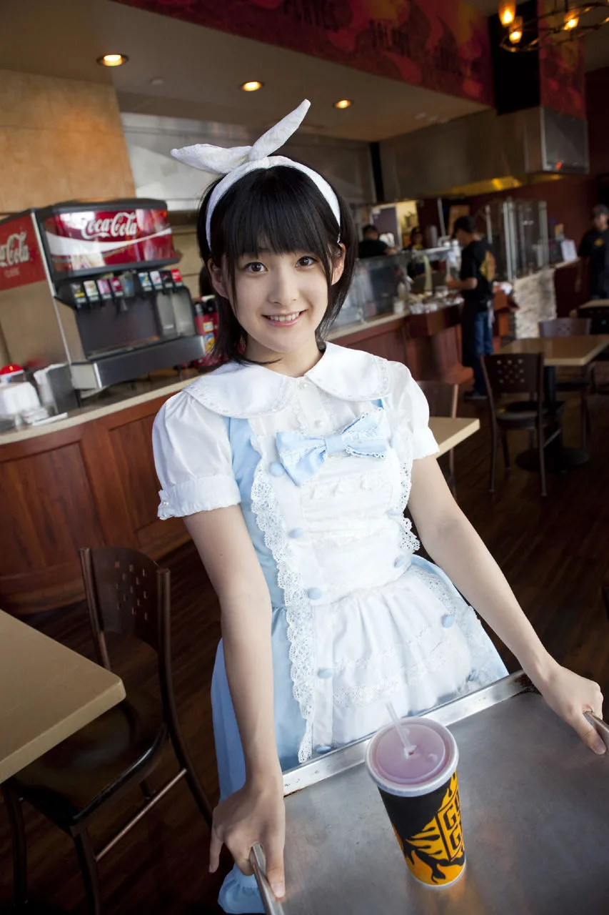 [Sách điện tử H!P] Tập ảnh Tsugunaga Momoko số 77 - 31