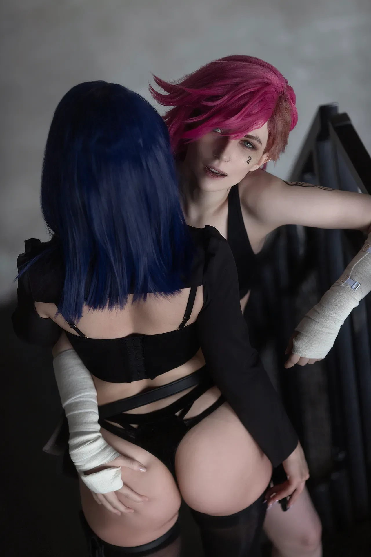Mik Allen – Caitlyn và Vi - 27
