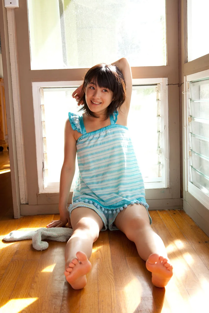 [Sách điện tử H!P] Tập ảnh Tsugunaga Momoko số 77 - 1