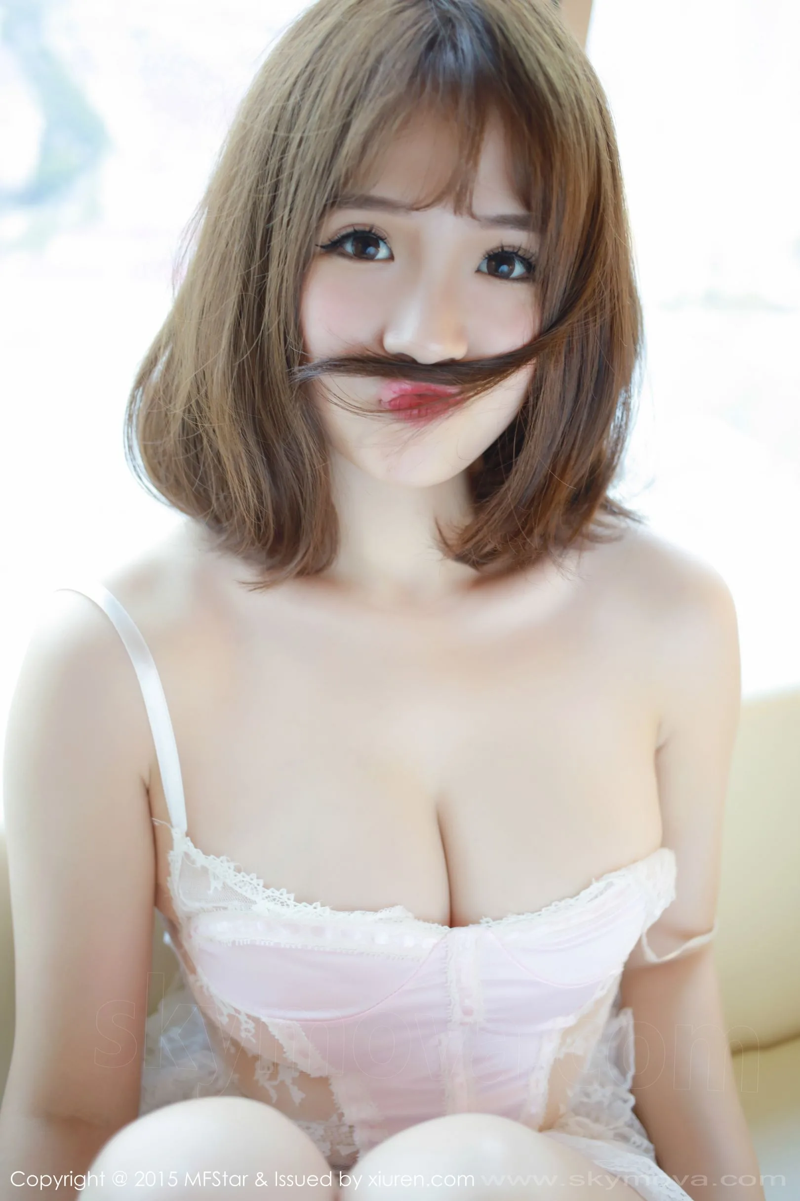 [MFStar]VOL.013 Bộ ảnh riêng tư gợi cảm thứ hai của cô bé loli đáng yêu Xu Cake với chất lượng hình ảnh sắc nét. - 15