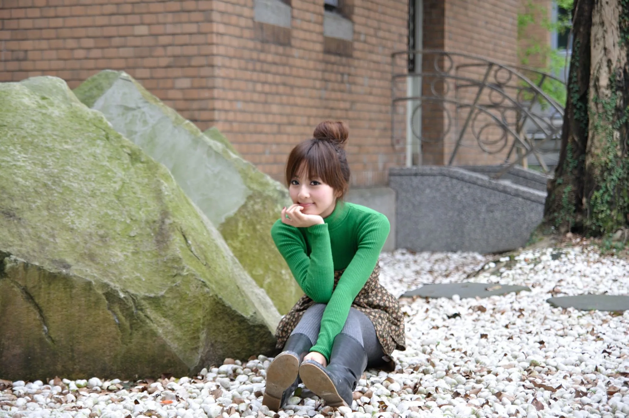 Mikako (果果MM) - NTU Photobook Set 5 - 29